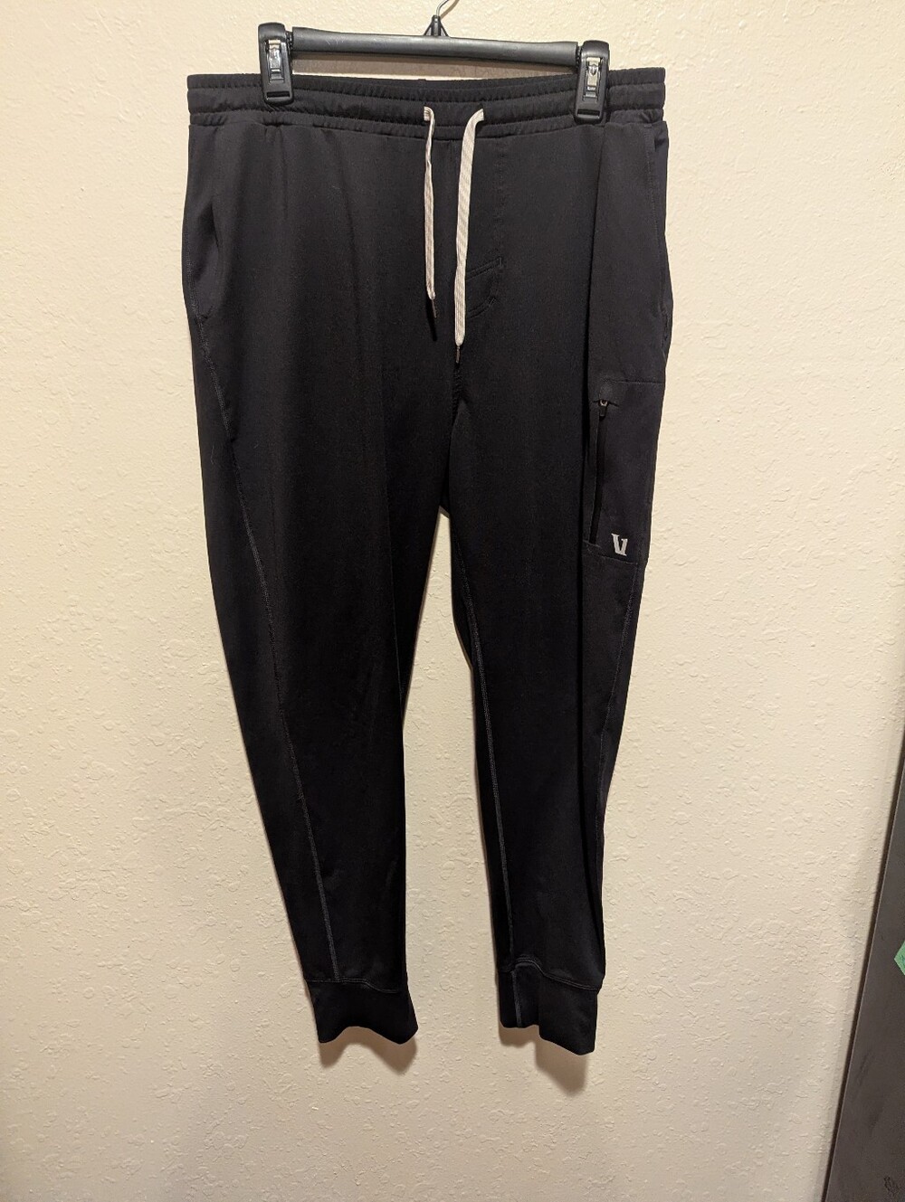 Vuori Sunday Performance Jogger Pant Mens Medium Black 28" Inseam